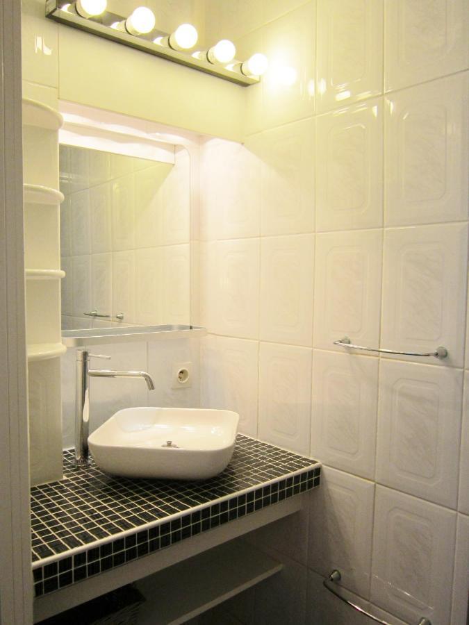 Bed and Breakfast Les Chambourlettes Монс Экстерьер фото